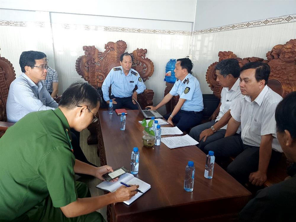 Tiền Giang: chấp hành các quy định của pháp luật trong kinh doanh xăng dầu.